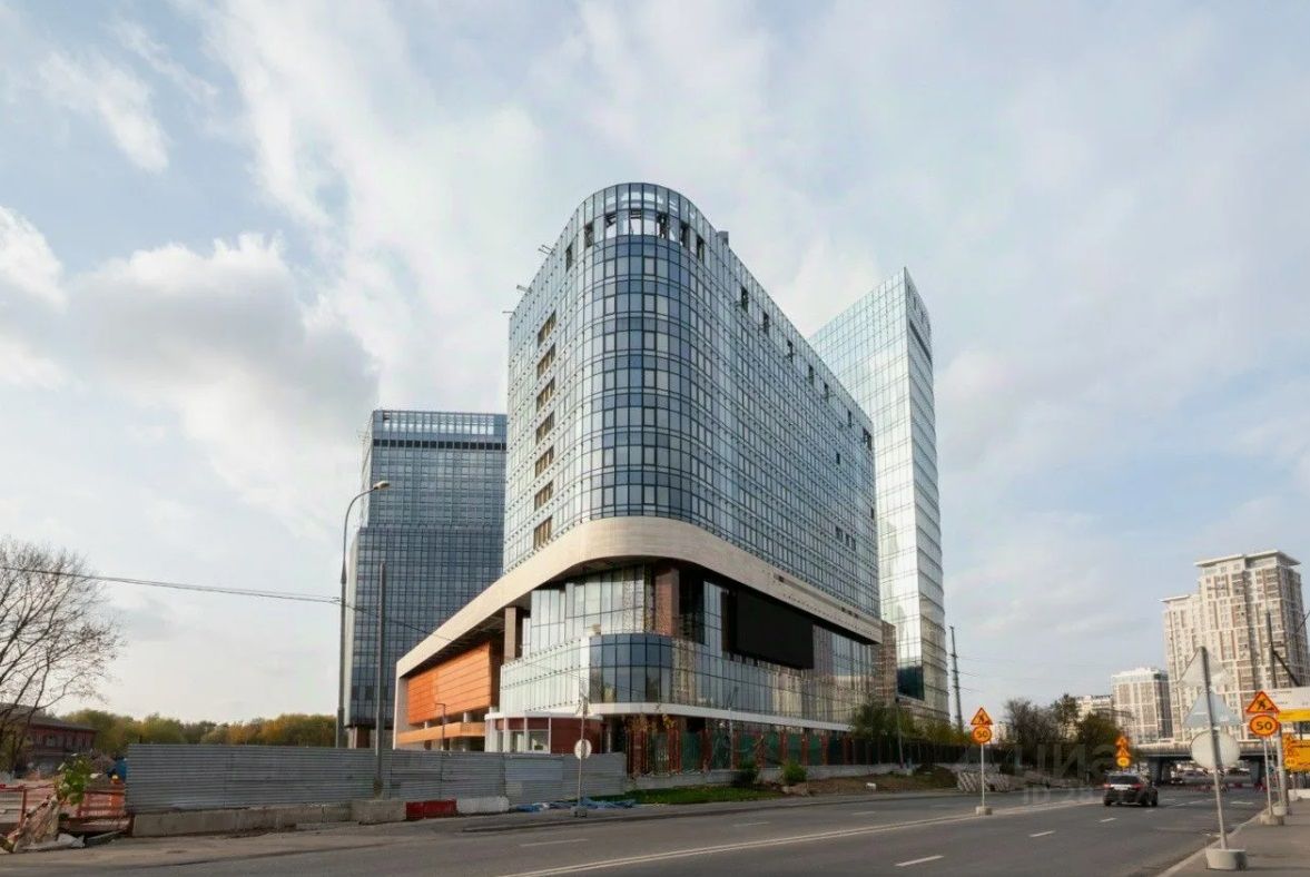 Аренда офиса 1220 м² БЦ Парк Хуамин