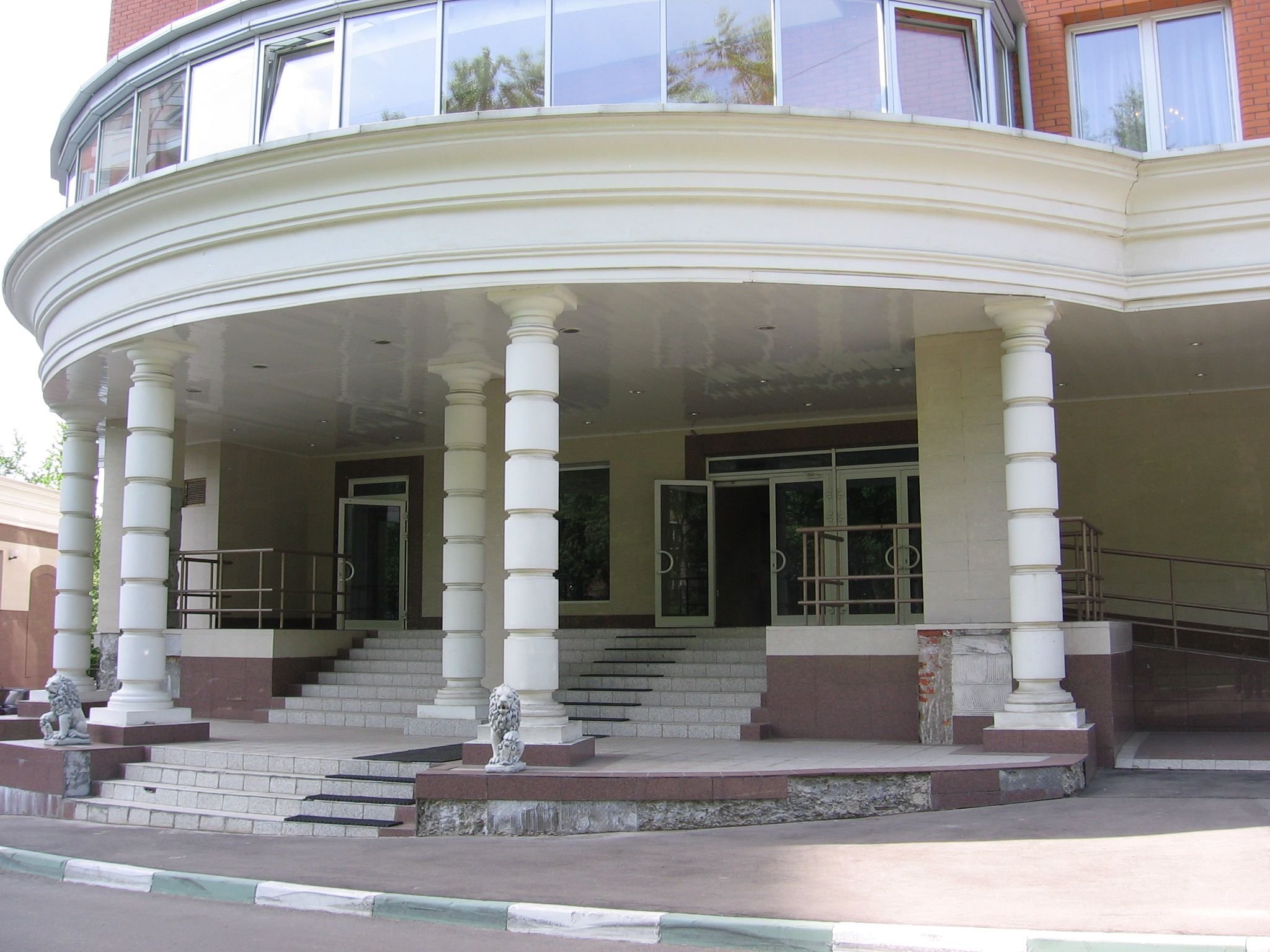 Аренда офиса 565 м² БЦ Жилой дом