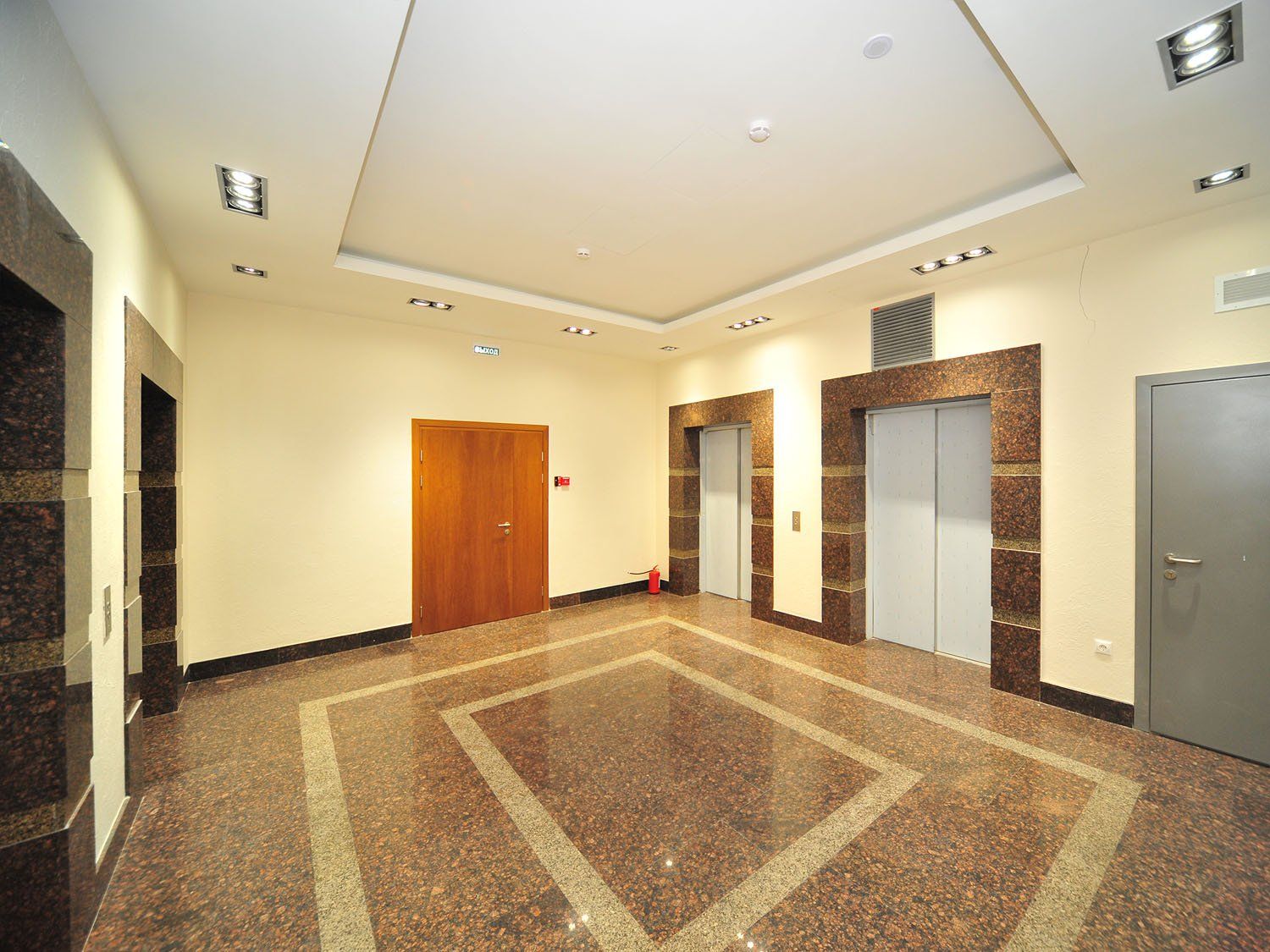 Аренда офиса 823 м² БЦ Научный 17