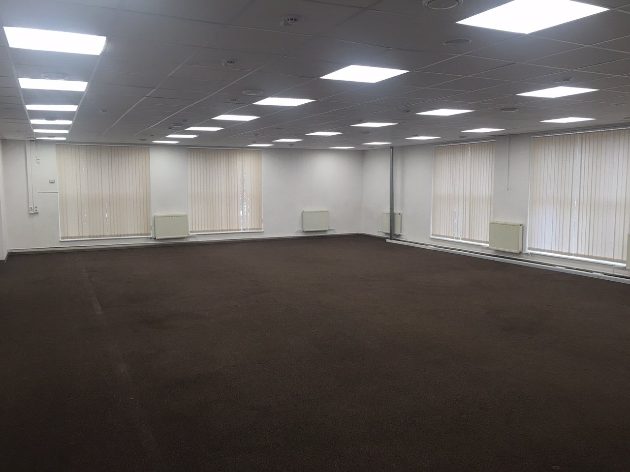 Аренда офиса 210 м² БЦ нежилое 