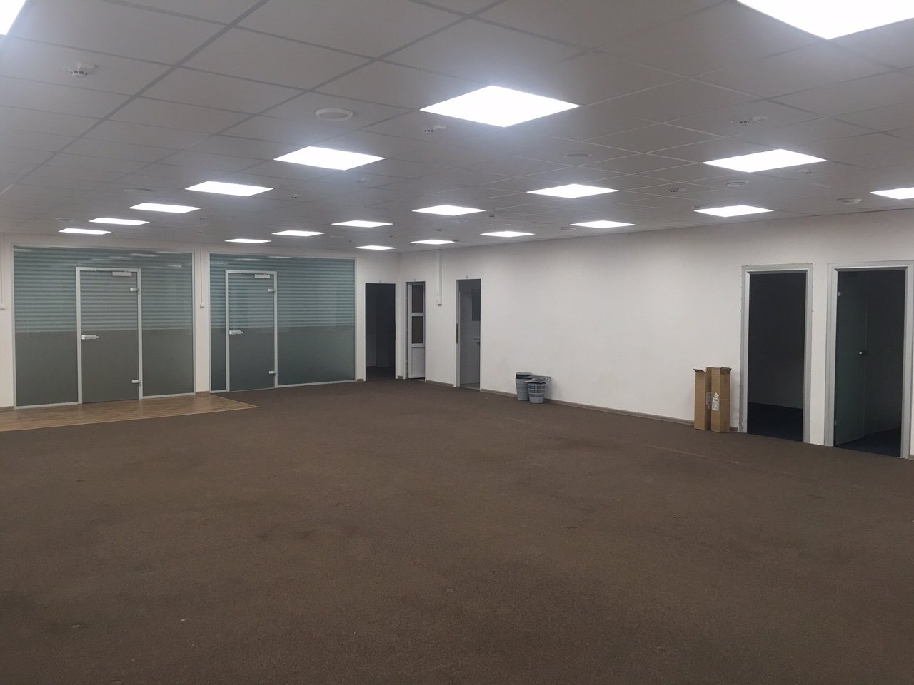Аренда офиса 210 м² БЦ нежилое 