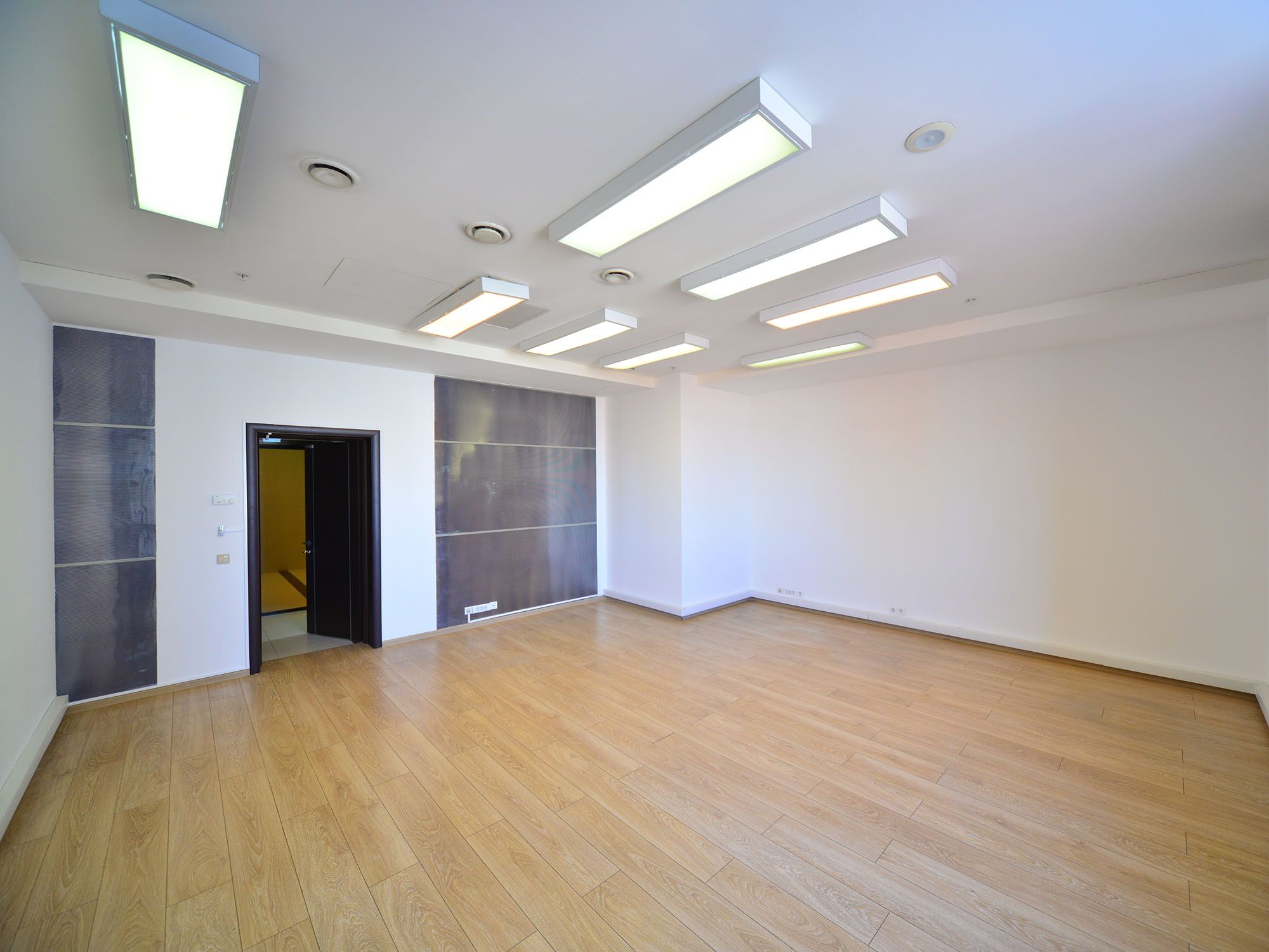 Аренда офиса 229 м² БЦ Тропикано 2