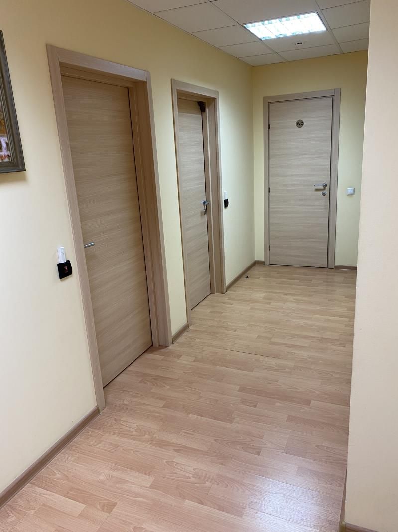 Аренда офиса 165 м² БЦ Административное здание