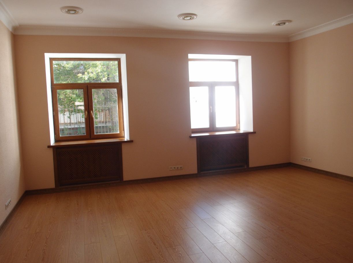Аренда офиса 759 м² БЦ Особняк