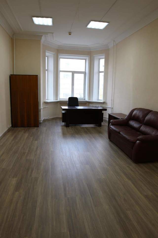 Аренда офиса 335 м² БЦ Административное здание