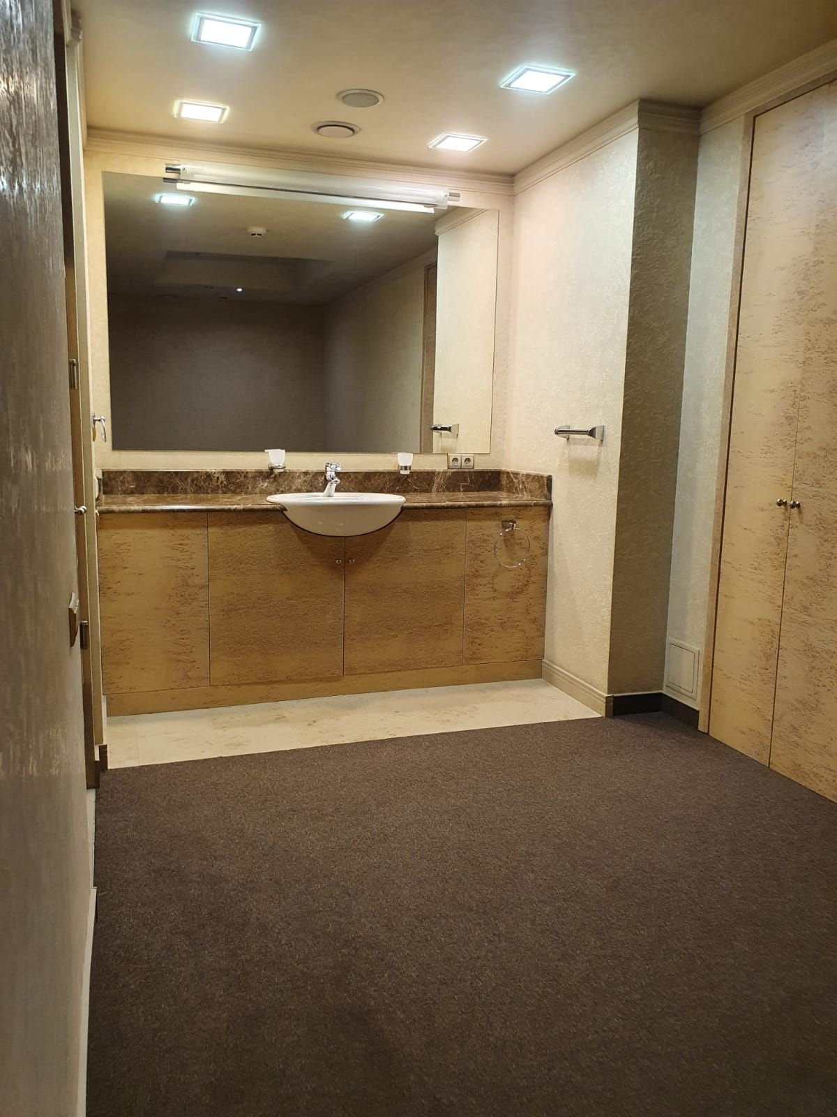 Аренда офиса 195 м² БЦ Последний переулок, 7