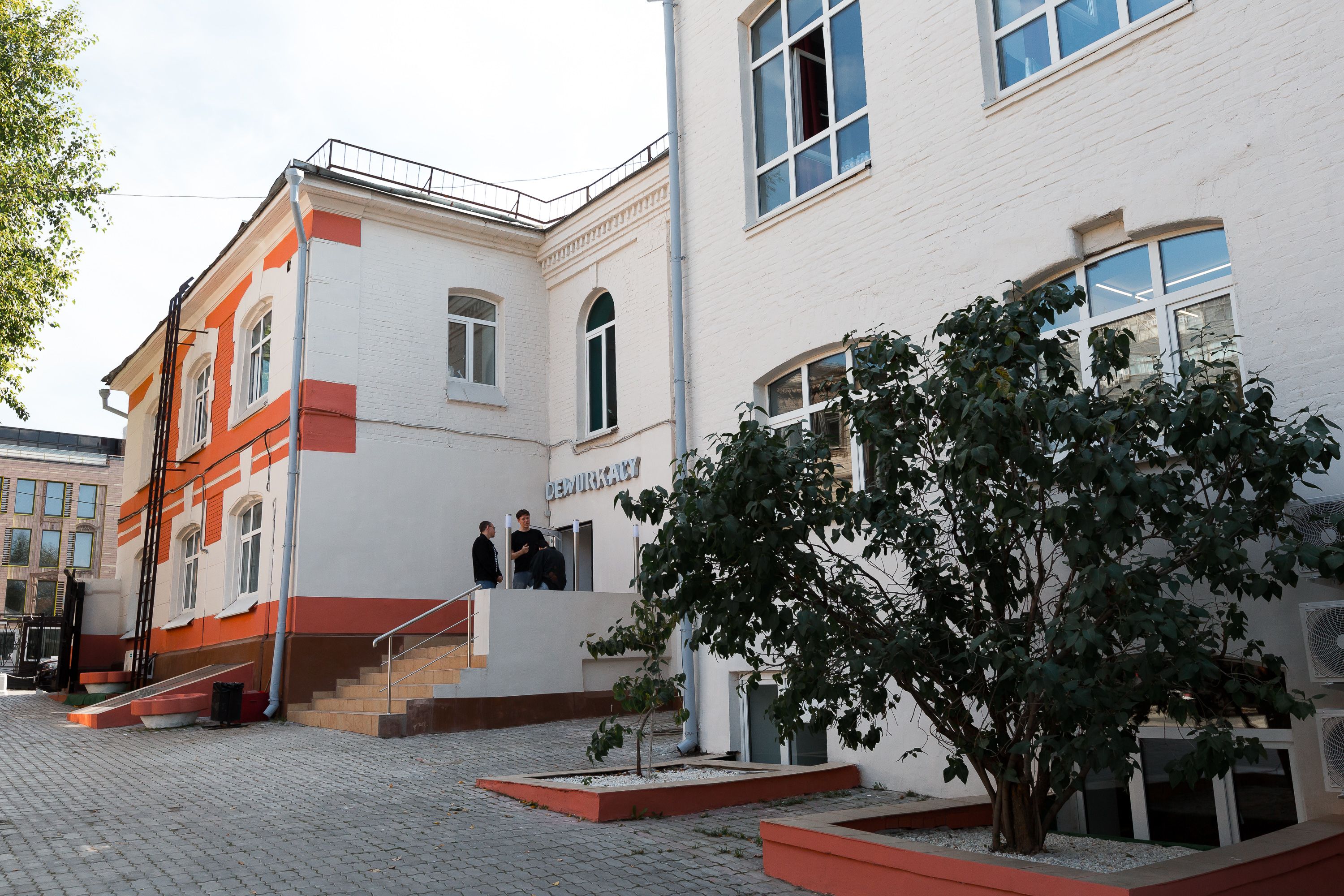 Аренда офиса 1700 м² БЦ Большой Саввинский переулок 8с1