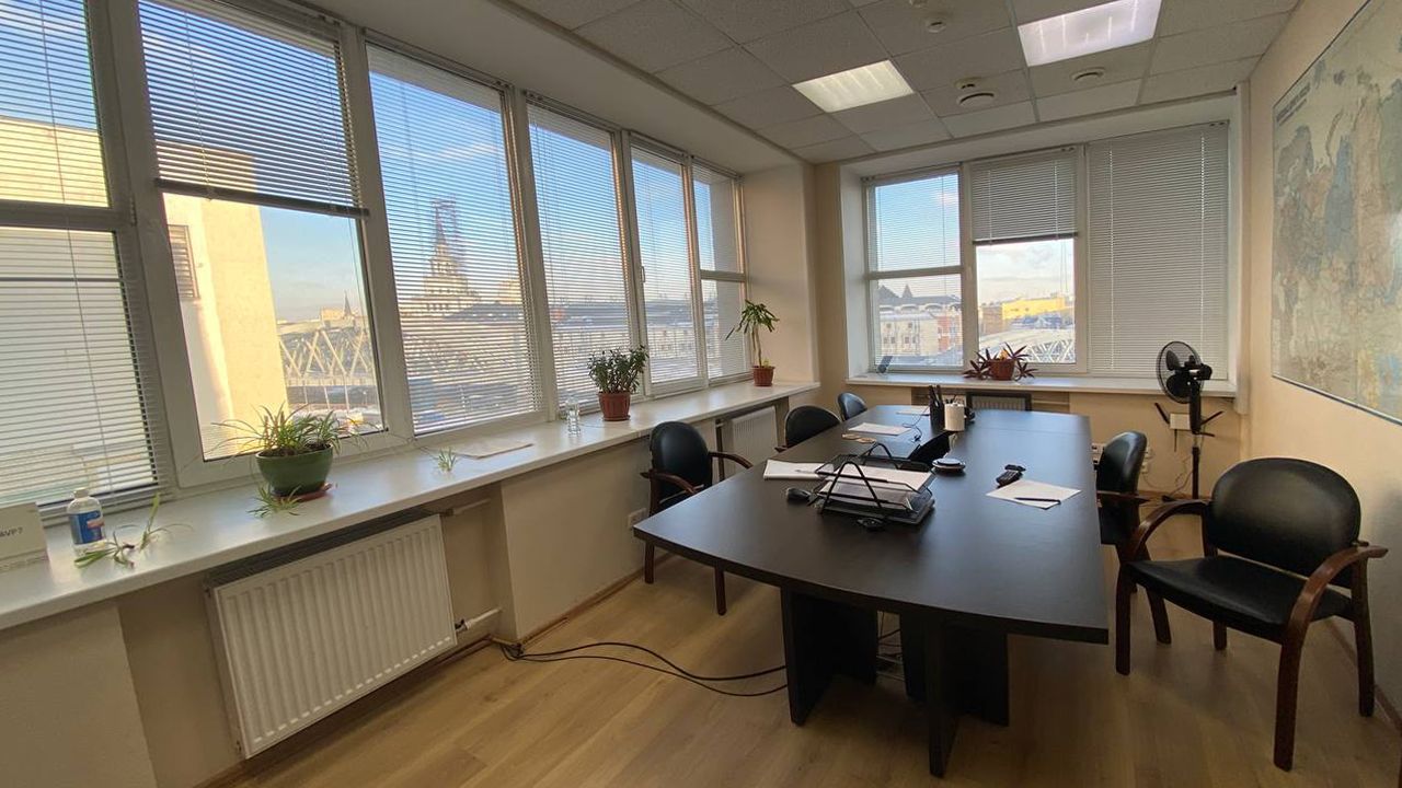 Аренда офиса 93 м² БЦ КАЛАНЧЕВСКИЙ
