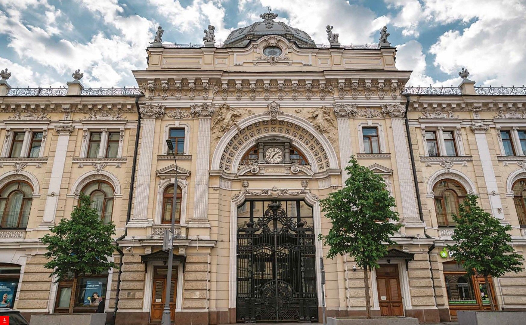 Аренда офиса 1146 м² БЦ 