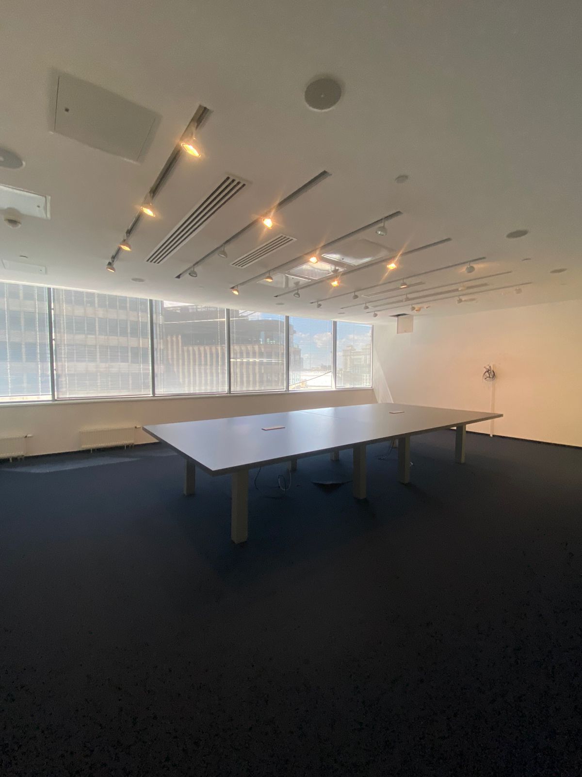 Аренда офиса 8311 м² БЦ White Stone