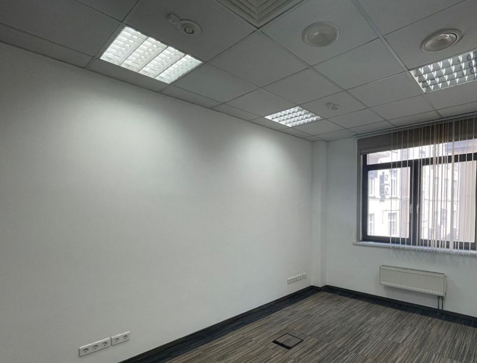 Аренда офиса 1800 м² БЦ ЛУСИНЕ