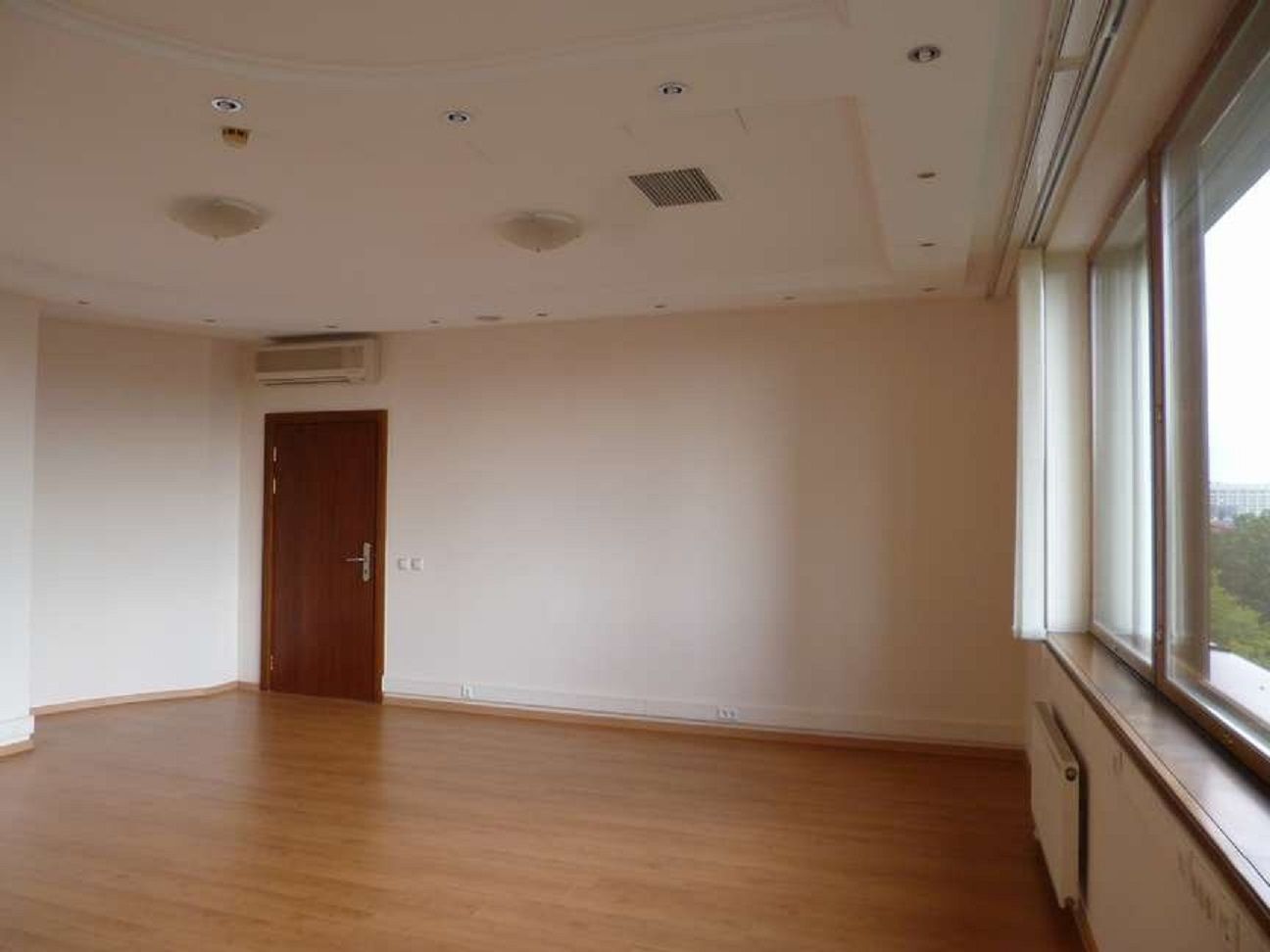 Аренда офиса 1500 м² БЦ 