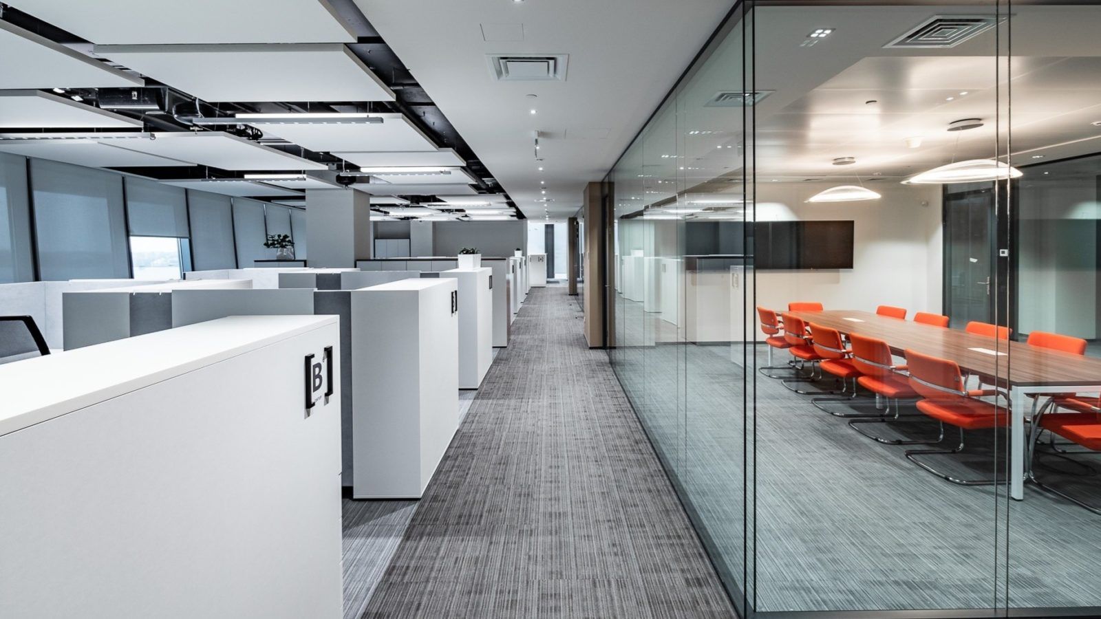 Аренда офиса 200 м² БЦ AFI 2B