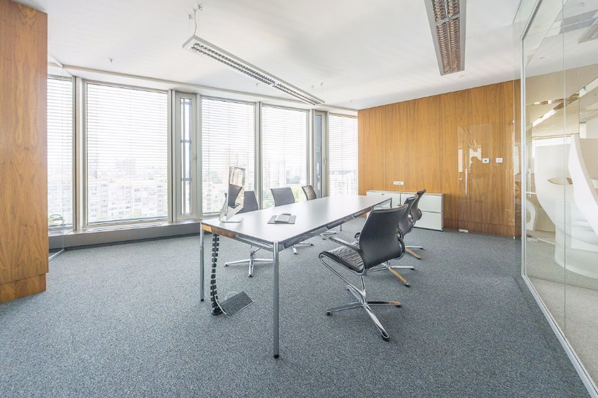 Аренда офиса 1130 м² БЦ СВЯТОГОР-4