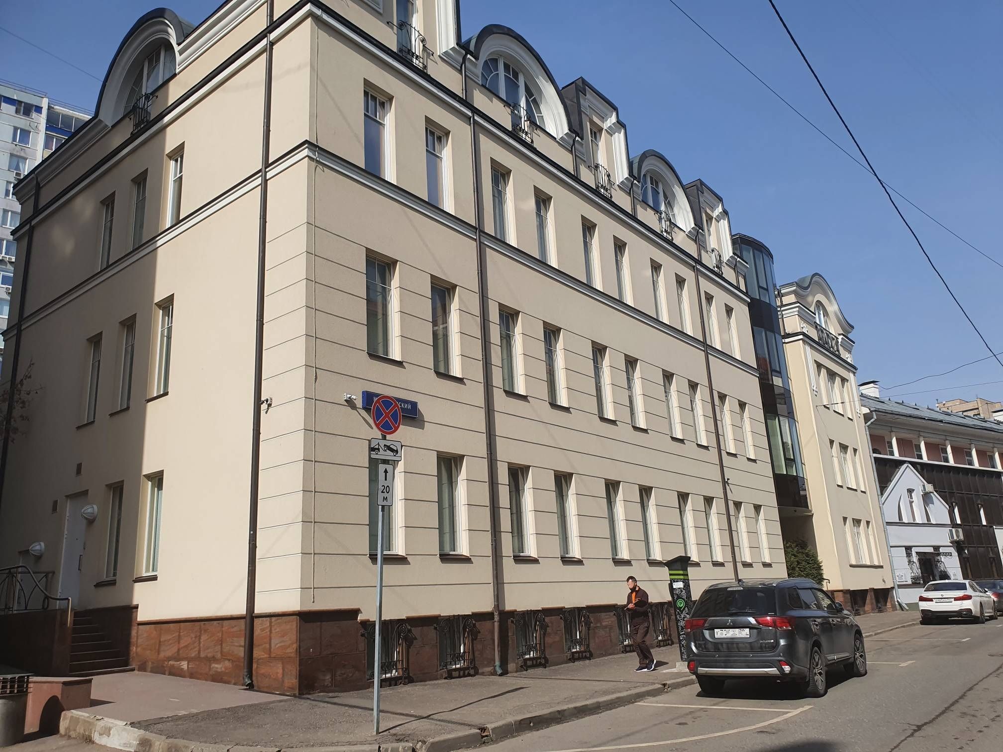 Аренда офиса 2210 м² БЦ на Афанасьевском