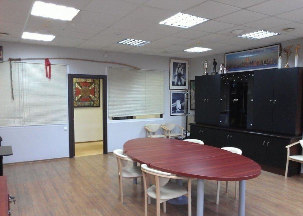 Аренда офиса 1320 м² БЦ класс В 