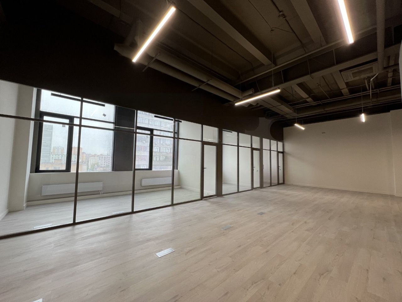 Аренда офиса 1207.5 м² БЦ JAZZ